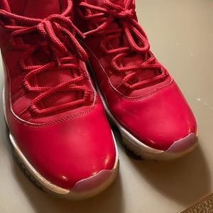 Men’s Air Jordan’s 11 Retro